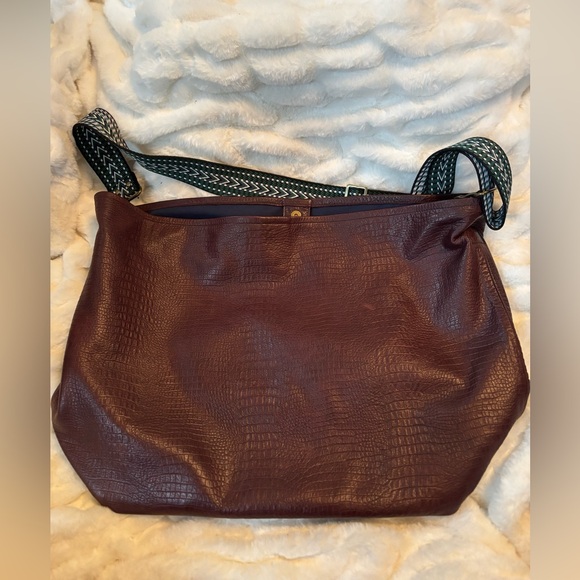 Parker Thatch XL Jane Slouch Bag in Burgundy/Crocodile Print - Picture 6 of 14